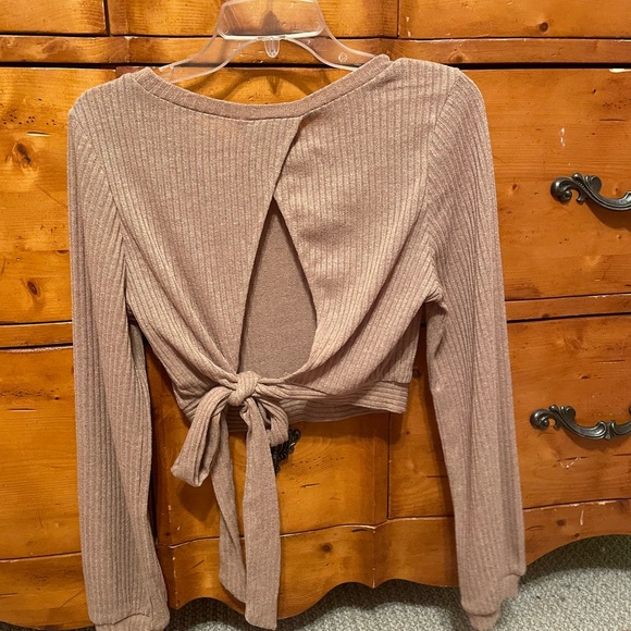 NWOT - Picture 2 of 3